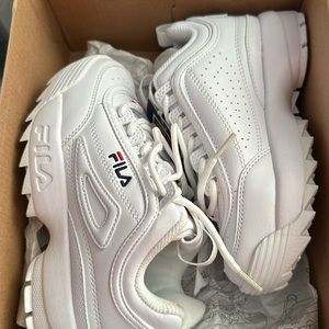 Kids disruptor II  size 13M never worn brand new